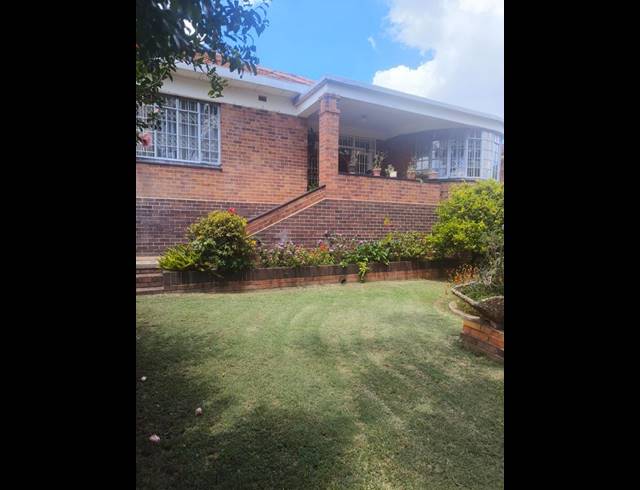 2 BEDROOM HOUSE FOR SALE IN KENSINGTON